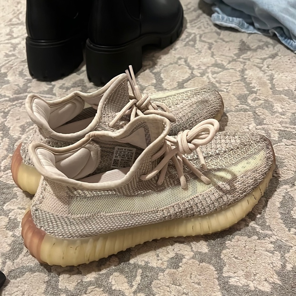 Yeezy size 7 men’s